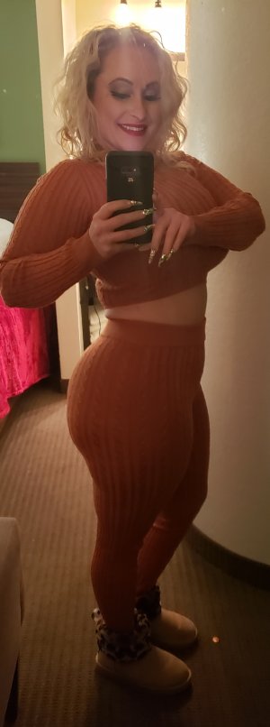 Any call girl in West Columbia, tantra massage